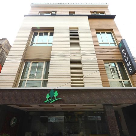 Hotel Oyo Flagship 486 Nungambakkam-Greams Road-Apollo Hospital Madrás Exterior foto